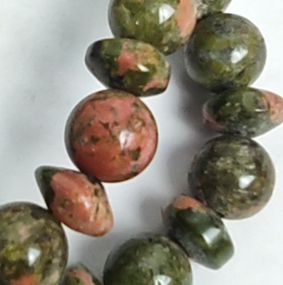 Artisan Crafted Unakite Necklace - Picture 5 of 6